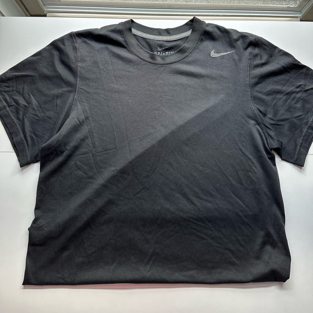 Mens Nike Black Dri-fit Short Sleeve T-shirt size small - Picture 2 of 12